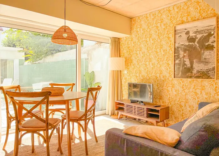 Madragoa Modern شقة