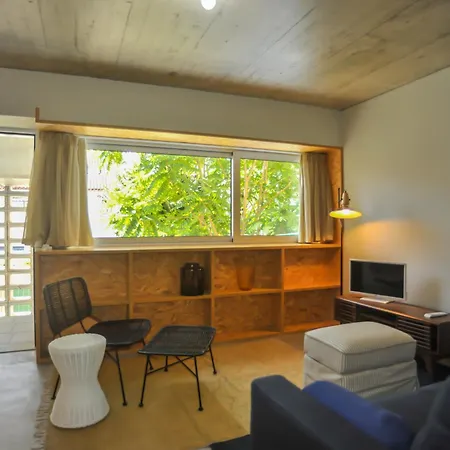 Madragoa Modern *