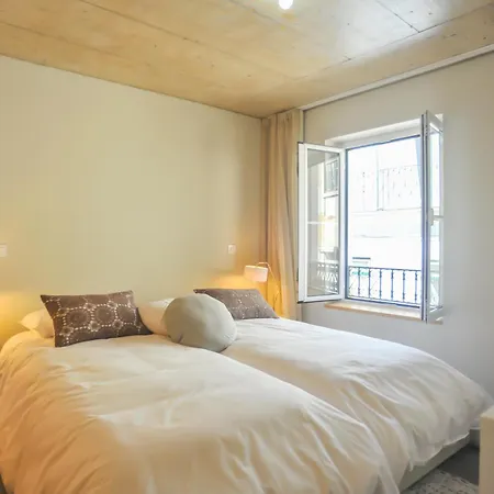 Madragoa Modern Apartman *